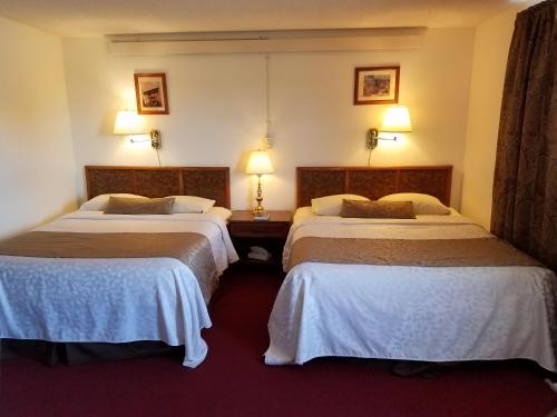 Sleep For Less Motel - photo 3
