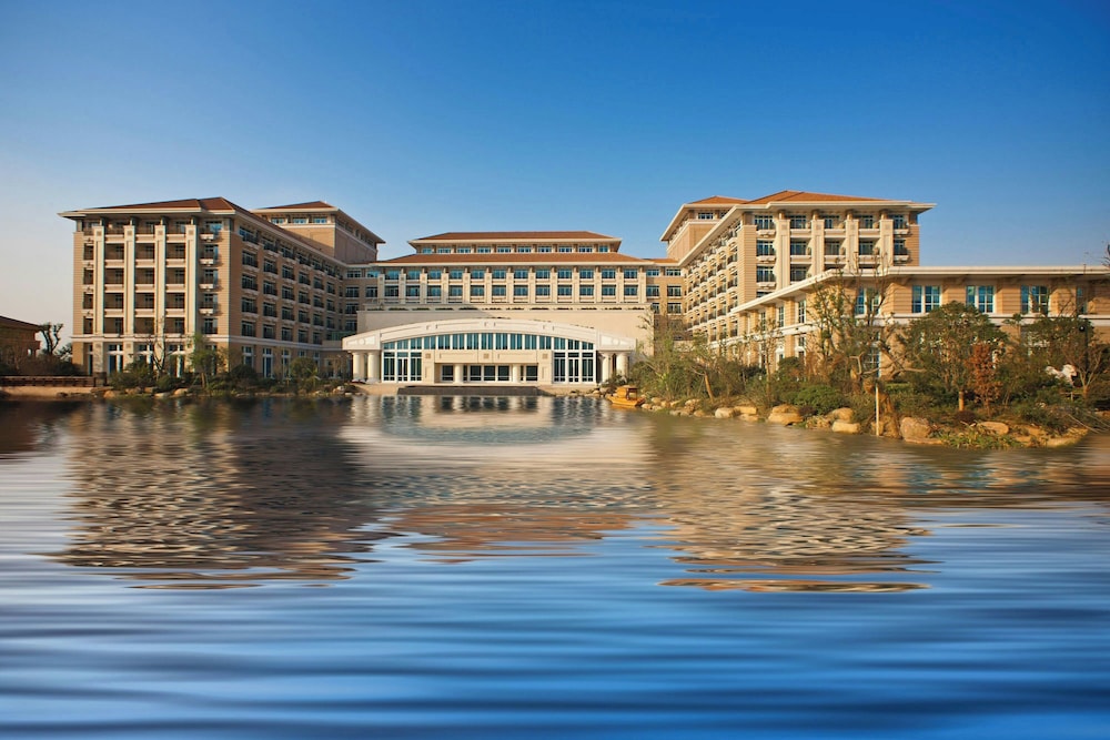 Sheraton Changzhou Wujin Hotel — 4-Star Luxury Hotel in Changzhou, People's Republic of China