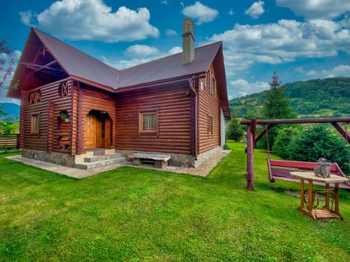 Private House Затишок — 4-Star Luxury Hotel in Volovets, Ukraine