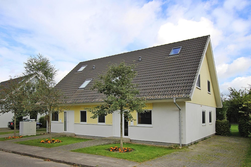 Ferienanlage im Mueritz Nationalpark in Mirow — 4-Star Luxury Hotel in Mirow, Germany