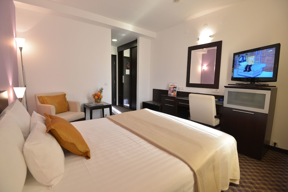 Hotel Sumadija — 4-Star Luxury Hotel in Belgrade, Serbia