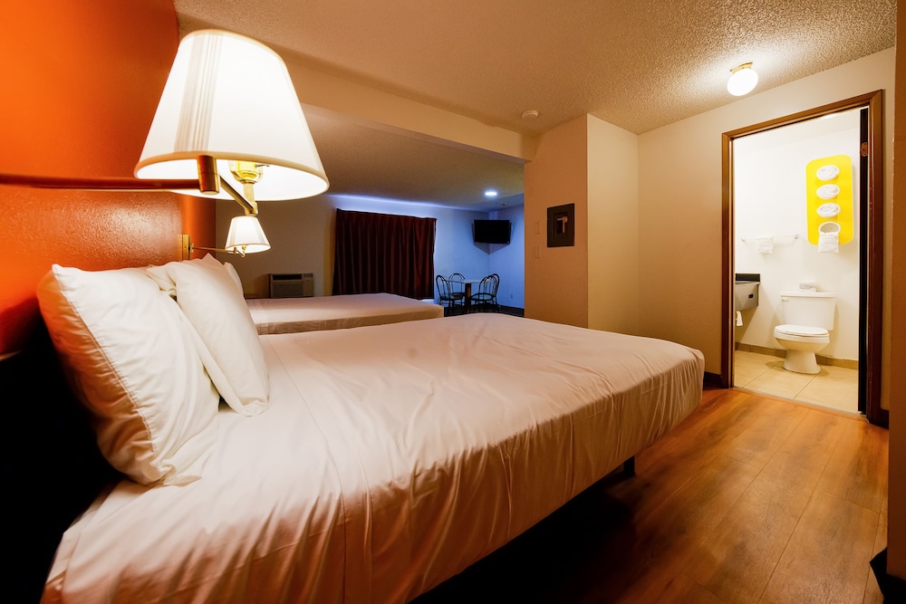 Hermiston Inn & Suites - photo 9