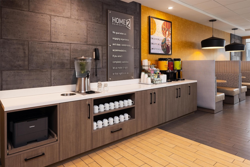 Home2 Suites by Hilton Roseville Minneapolis - photo 35