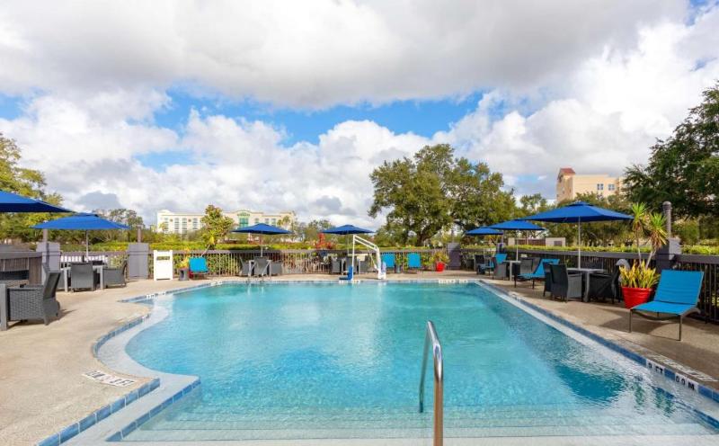 Hampton Inn Orlando International Airport pet-friendly hotel Orlando
