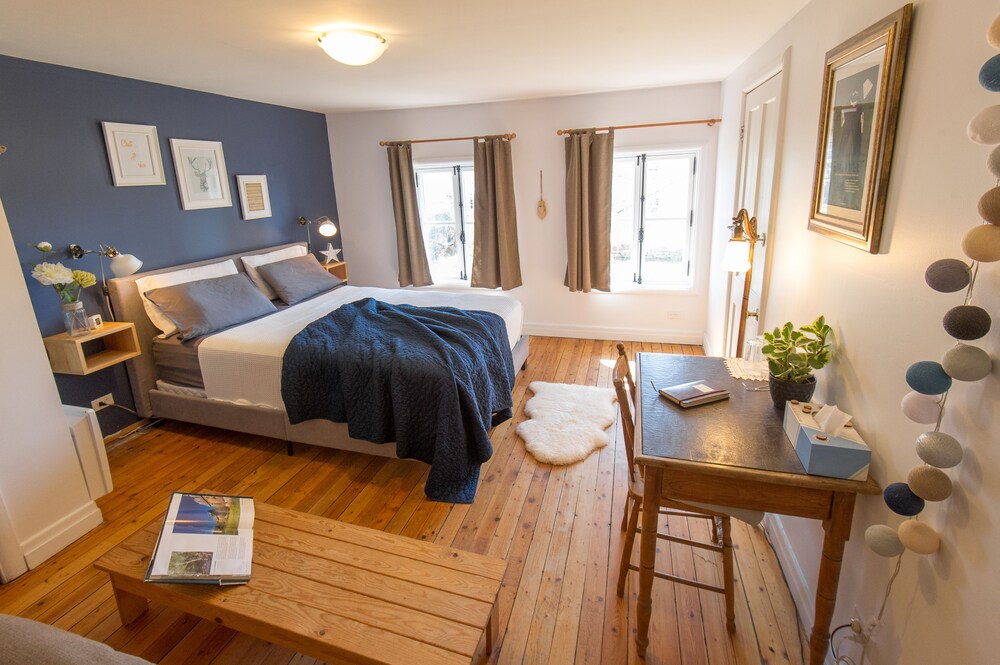 Almatoit — 4-Star Luxury Hotel in Alma, Canada