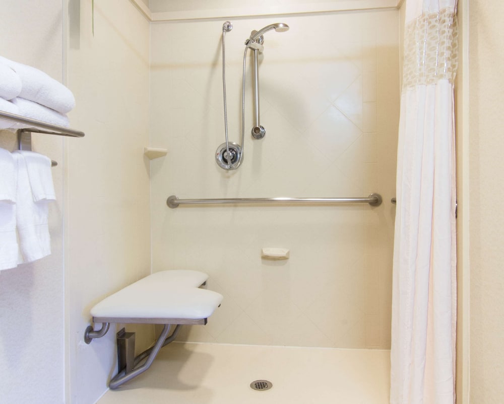 Hampton Inn & Suites Brownsville - photo 10