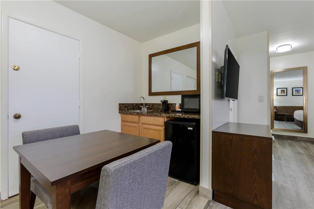 Comfort Suites Tucson near Sabino Canyon - photo 21