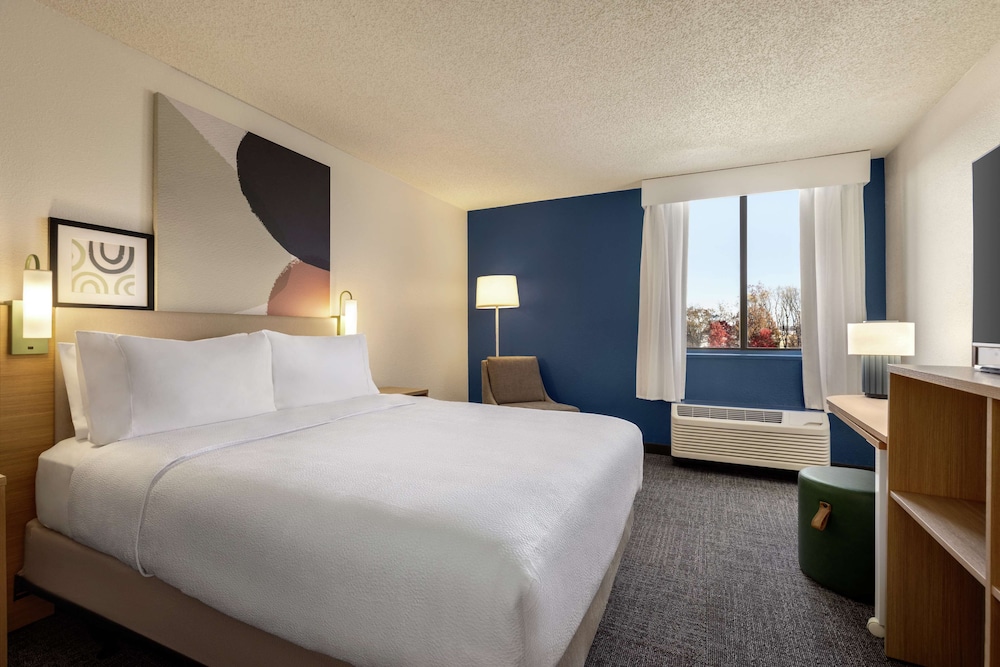 Spark by Hilton Germantown Washington DC North - photo 17