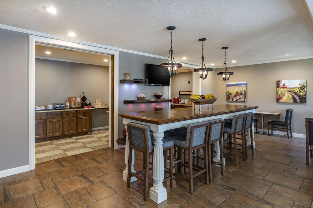 Hampton Inn Ukiah CA - photo 49