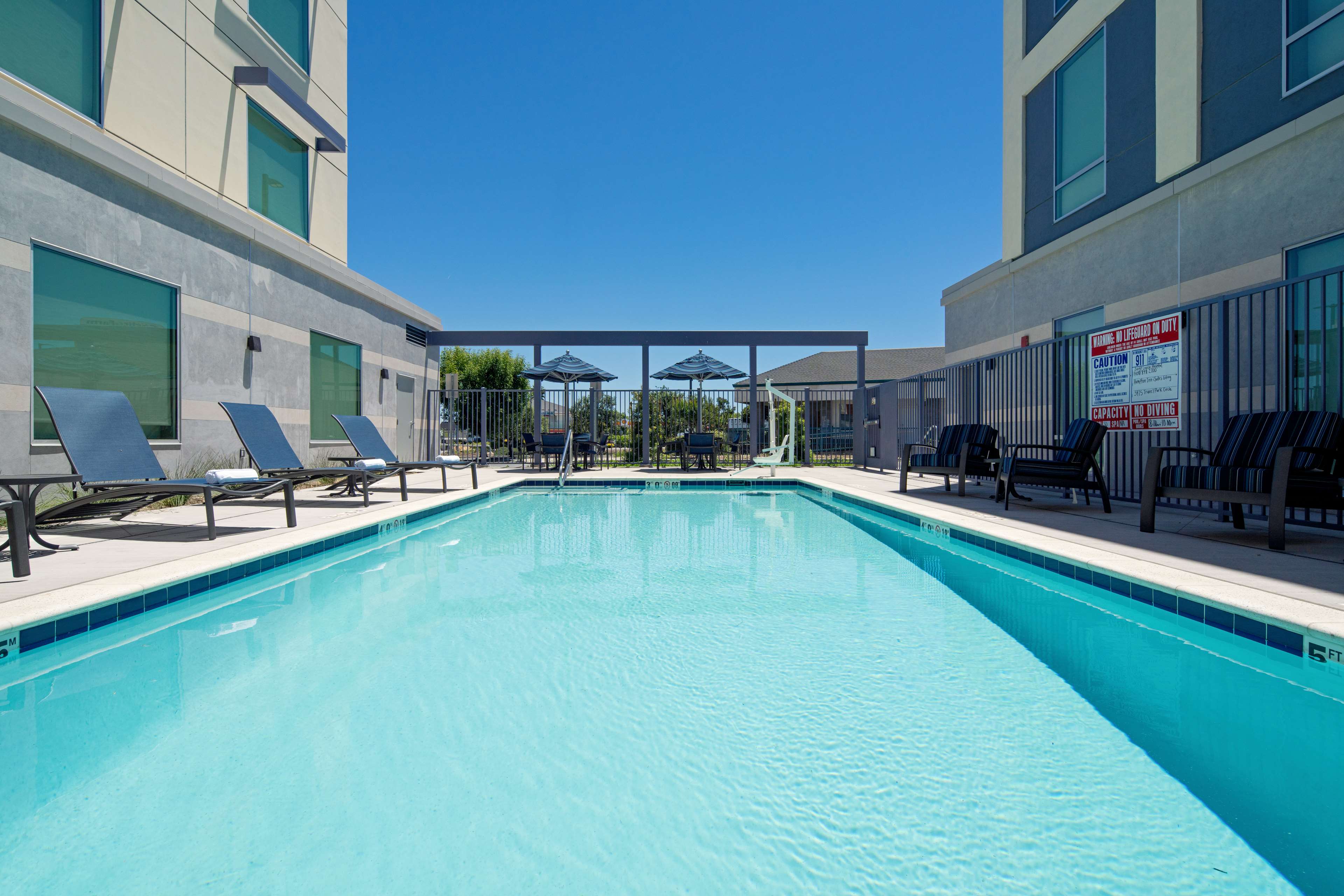 Hampton Inn & Suites Gilroy - photo 6