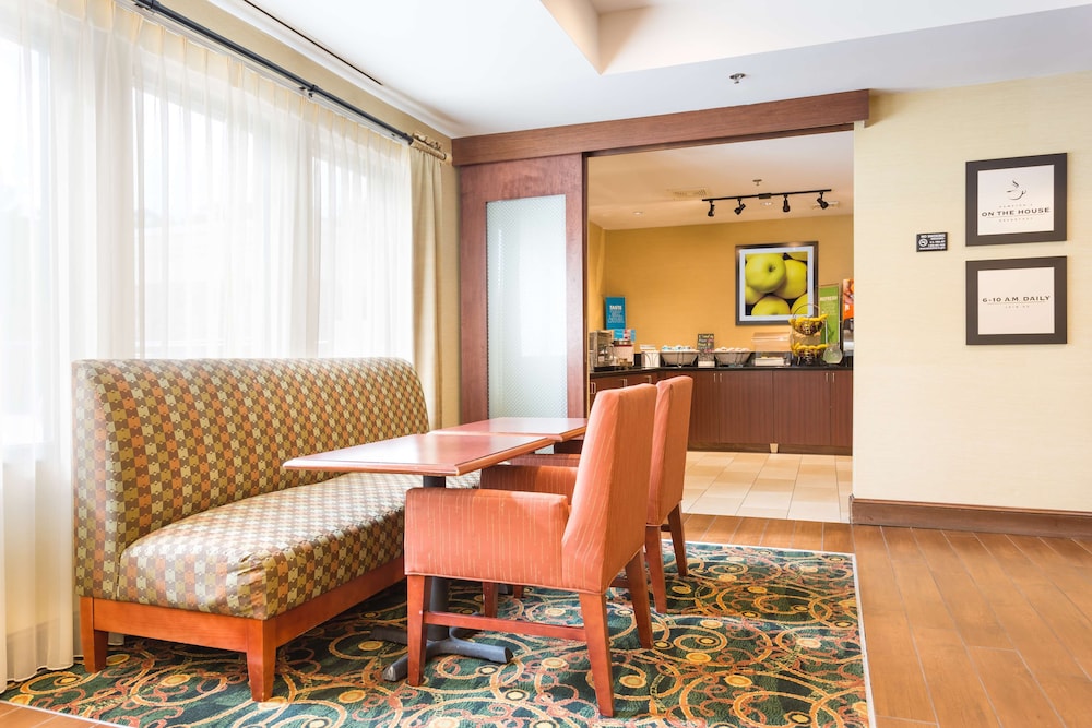 Hampton Inn Havelock - photo 34