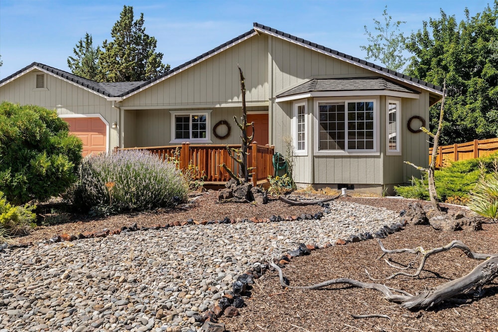 Sage Retreat ADA Accessible in Bend, United States