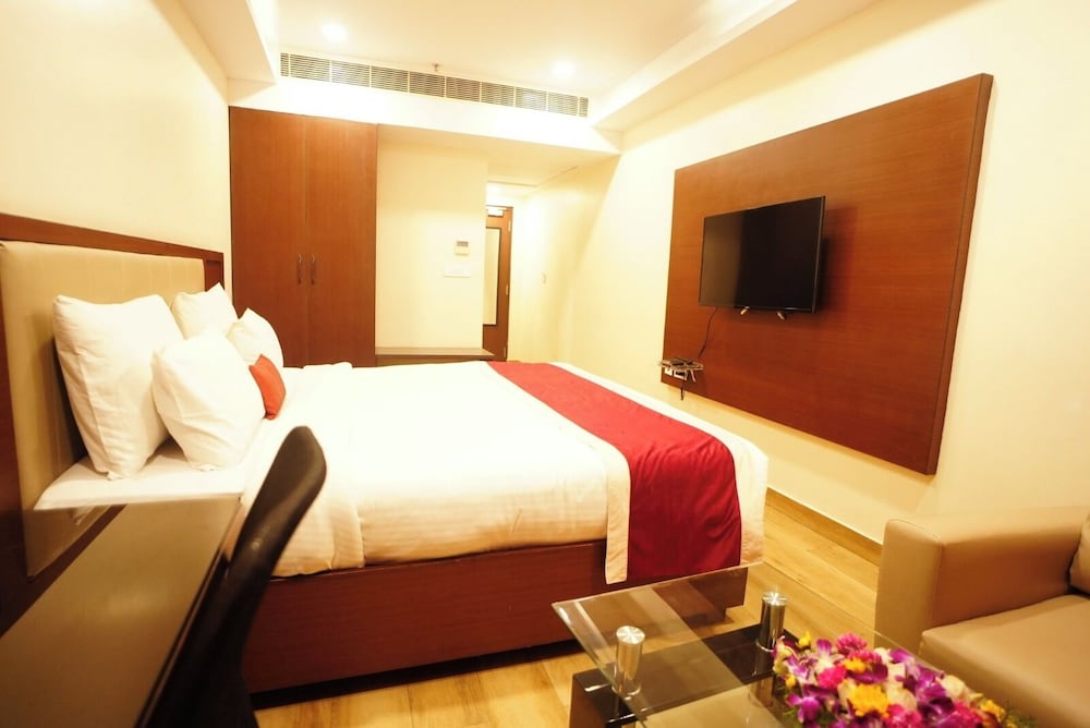 Elegant Hotel - last minute hotel in Visakhapatnam