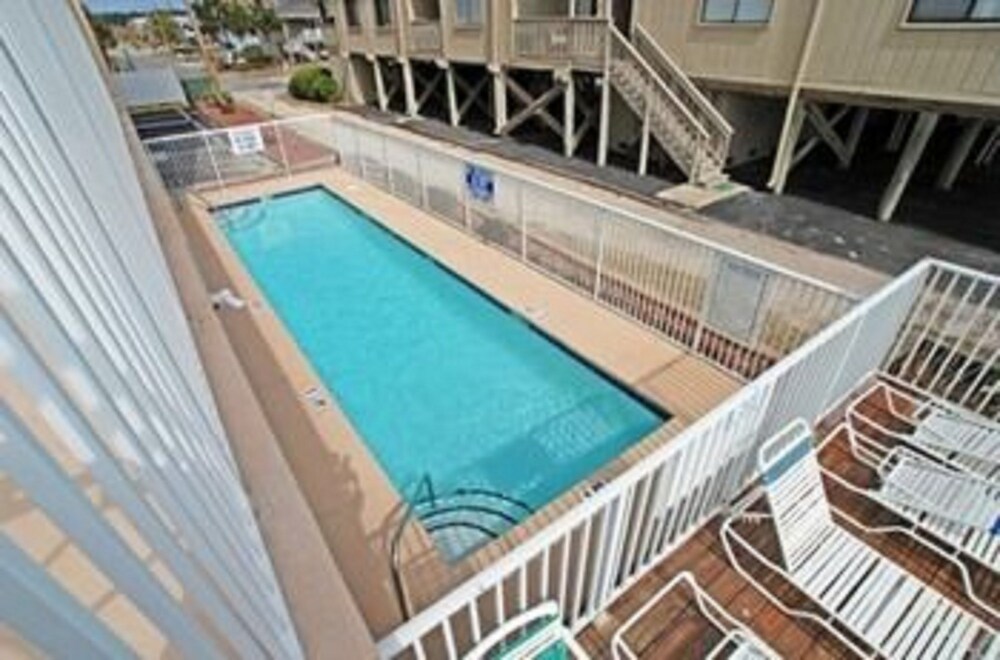 Units at Hyperion Towers by Elliott Beach Rentals - photo 4