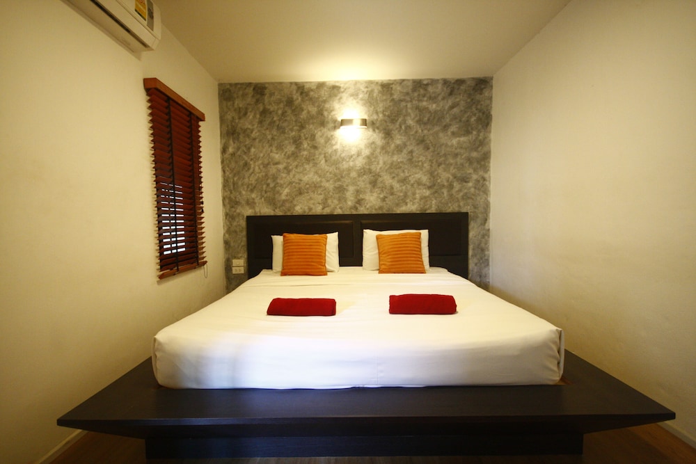 Samed Motage — Rayong — photo 2