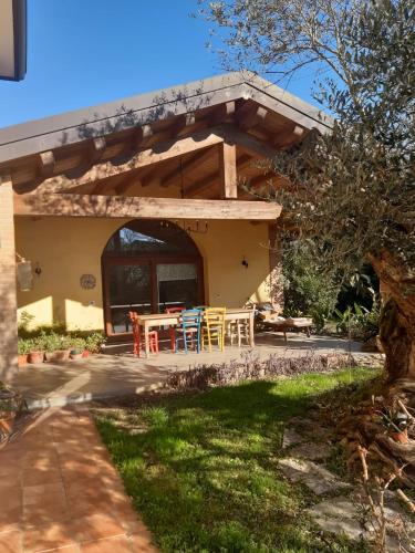 A casa di Jolanda indipendent house near historic Venice center with private parking and wide and fenced garden — 4-Star Luxury Hotel in Mestre, Italy