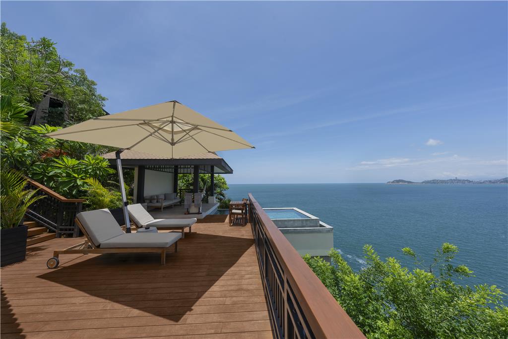 Ocean Front Pool Villa