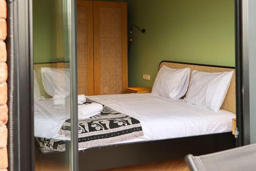 Chic 1BR Apt in Moedani complex By Wehost