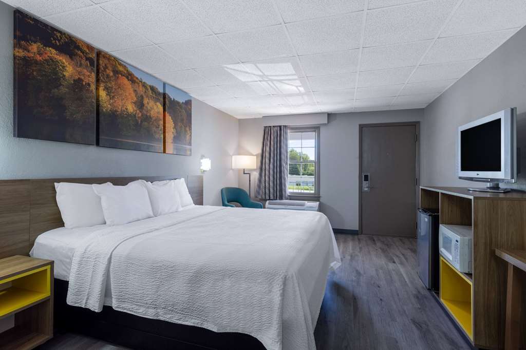 Days Inn by Wyndham Lincolnton - photo 19