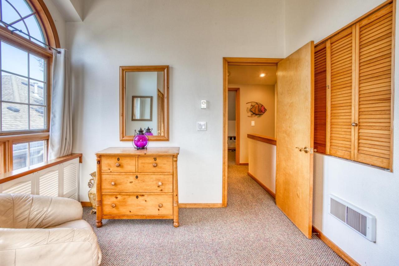 Beaches Inn Townhomes - photo 4