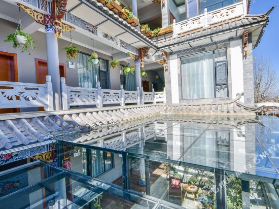Nanqi Courtyard - carbon neutral hotel in Dali
