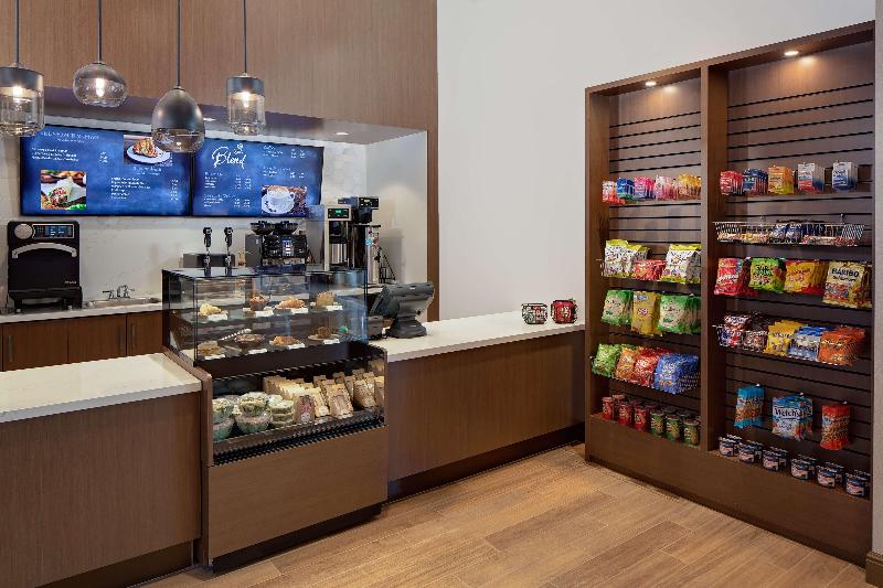 Hotel Zessa Orange County Airport a DoubleTree by Hilton - photo 118