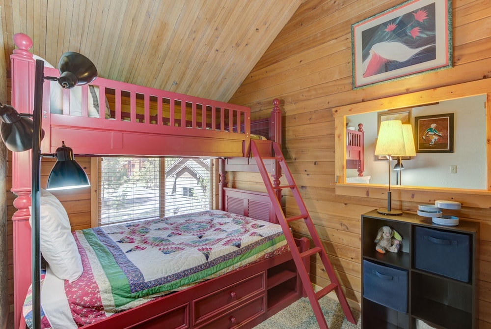 Pine Needle Lane 7 - photo 27