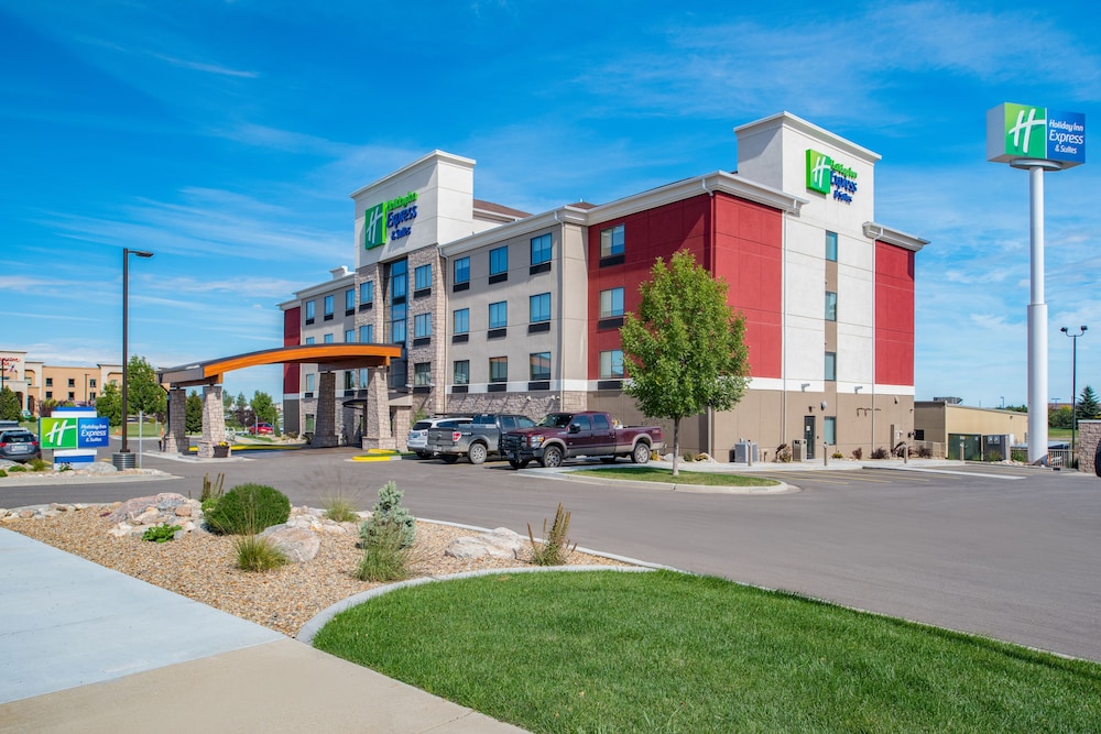 Holiday Inn Express Hotel & Suites Bismarck by IHG - photo 33