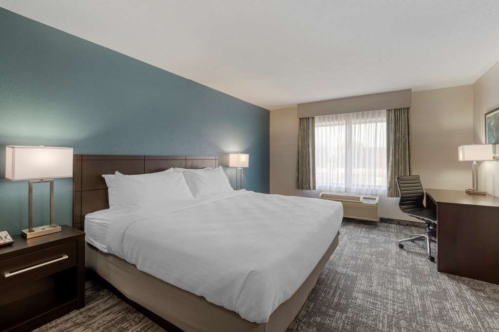 Best Western Watertown Inn and Suites - photo 16