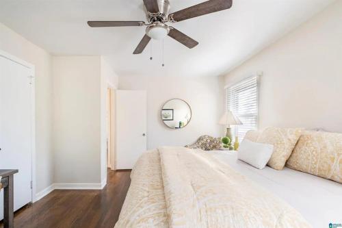 Southern Charm l 5BR l Sleeps 14 l A Location - photo 30