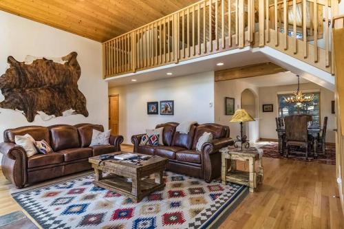 Carpe Diem Home — 4-Star Luxury Hotel in Angel Fire, United States