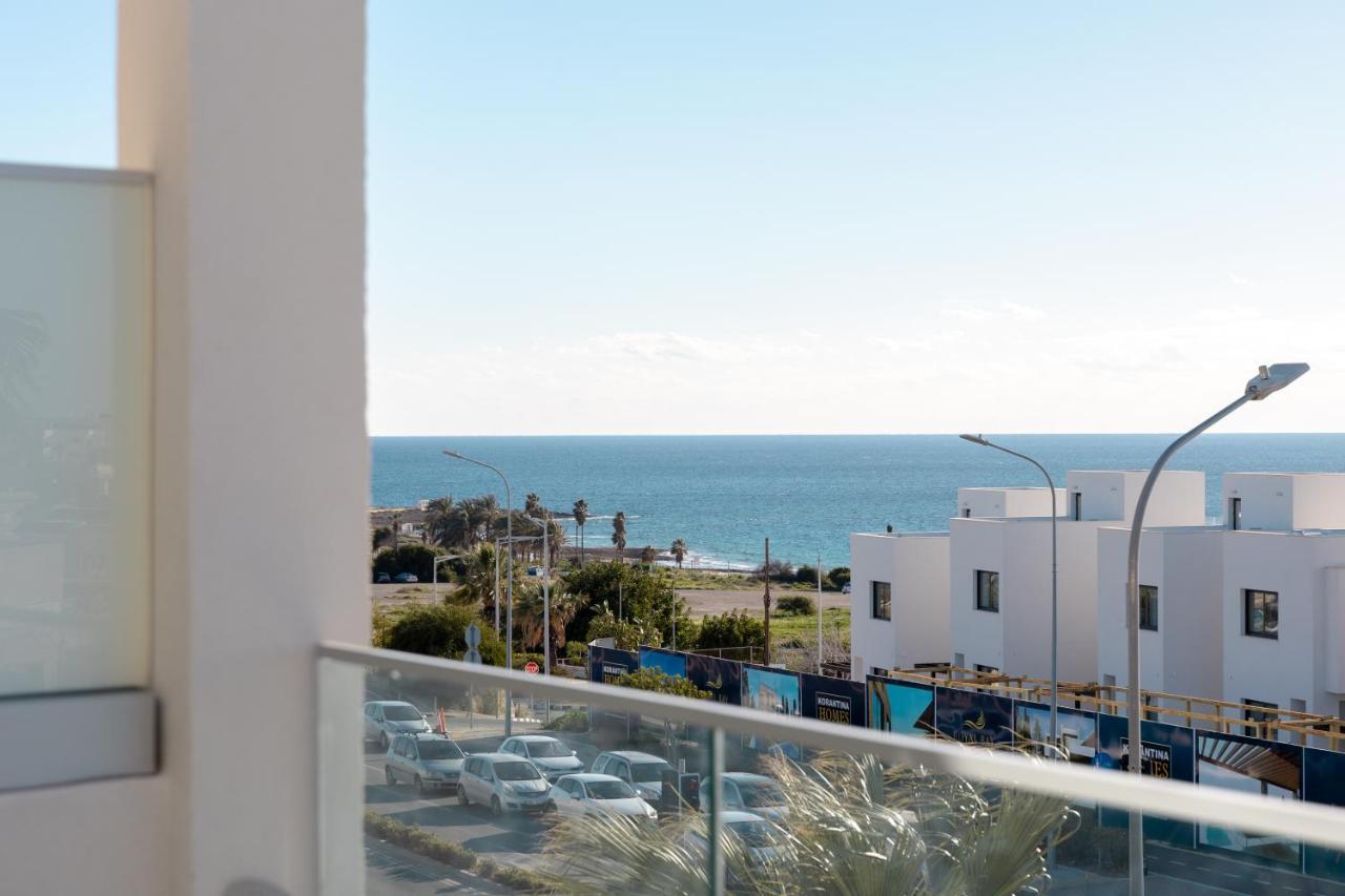 HiddenGems Residences 202 The LXR Penthouse Pool & Beach Steps