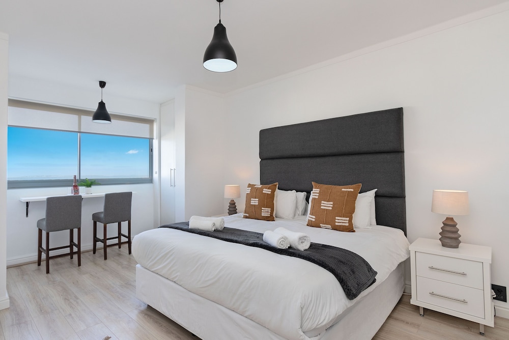 Blouberg Heights 207 — 4-Star Luxury Hotel in Cape Town, South Africa