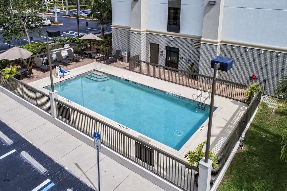Hampton Inn & Suites Fort Myers Estero FGCU - photo 35