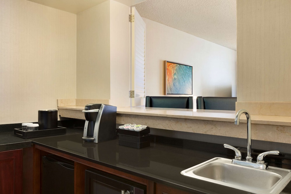 Embassy Suites by Hilton San Luis Obispo - photo 13