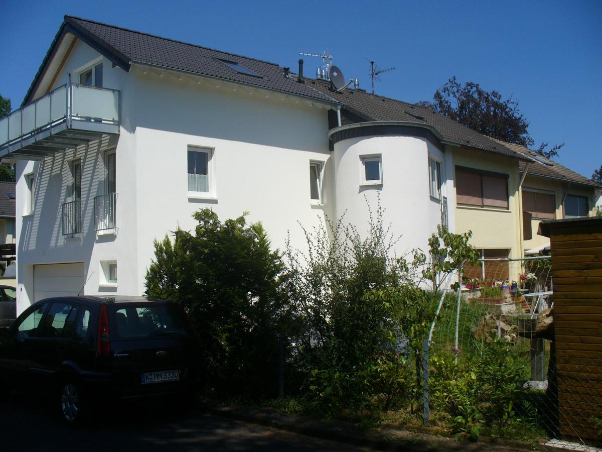 Ferienwohnung Rheinaue — 4-Star Luxury Hotel in Koeln, Germany
