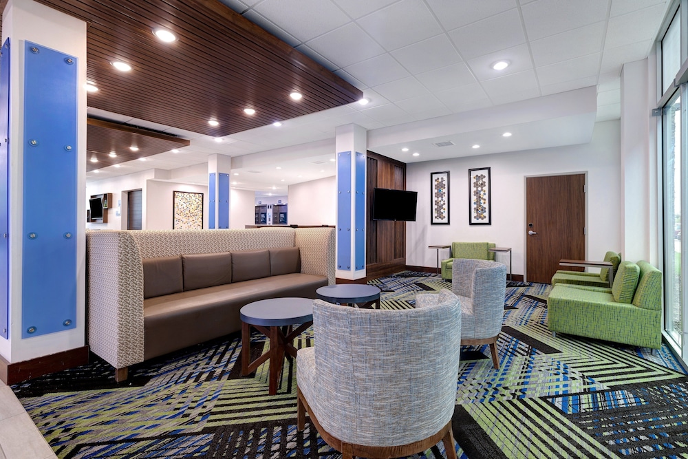 Holiday Inn Express & Suites Brighton by IHG - photo 62