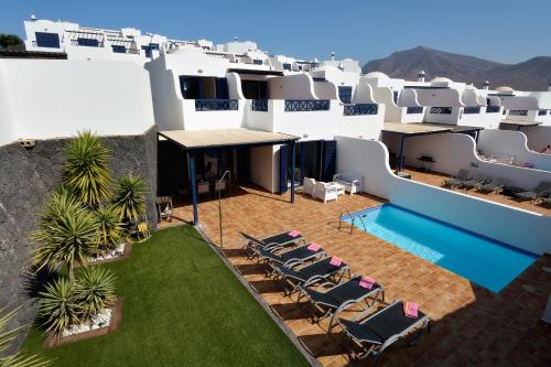 Villa Yucas — 4-Star Luxury Hotel in Playa Blanca, Spain