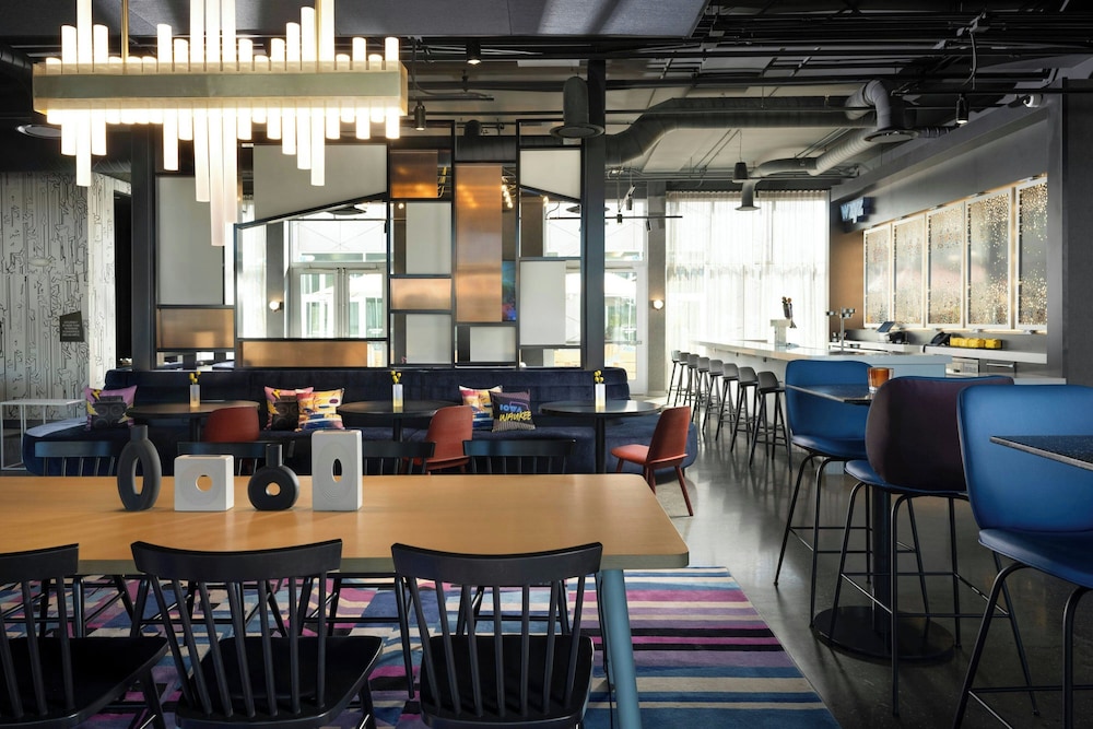 Aloft Waukee - photo 18
