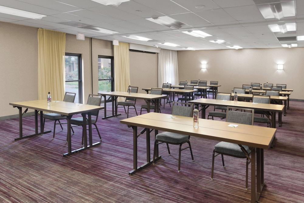 Courtyard by Marriott Albuquerque Airport - photo 25