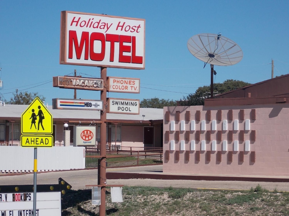 Holiday Host Motel - photo 22