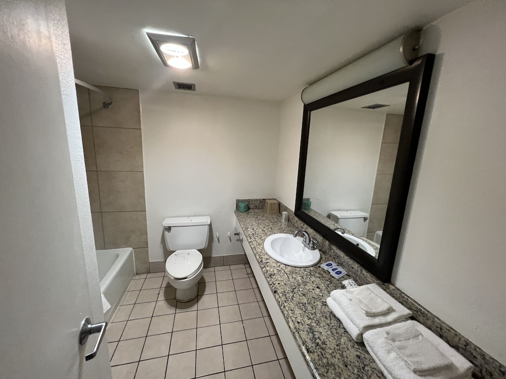 Boardwalk Suites Lafayette - photo 14
