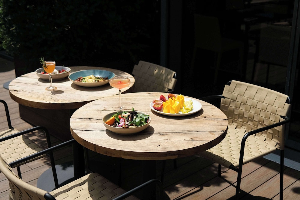 מזון ומשקאות