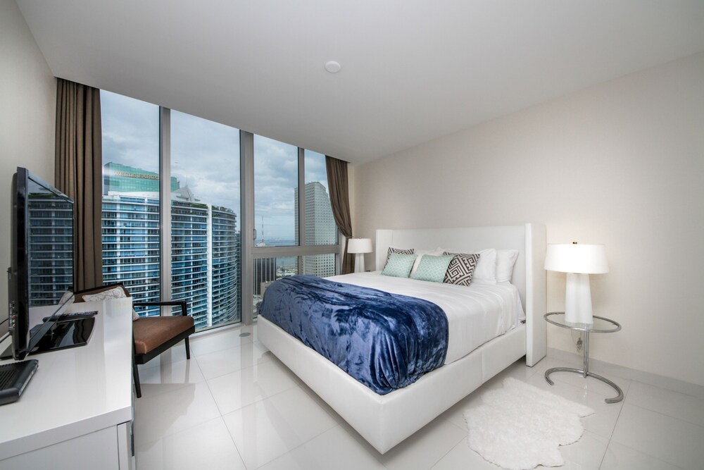 Private Residences at ICON Twr3 by JOS17 - photo 23