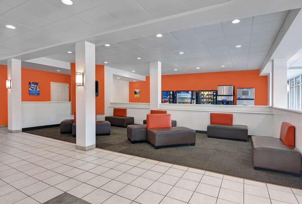 Motel 6 Cutler Bay FL - photo 26