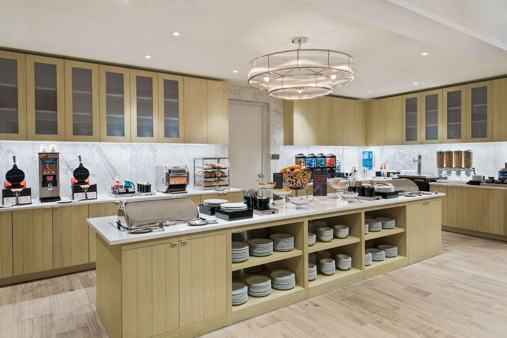 Homewood Suites by Hilton Sarasota Lakewood Ranch - photo 32