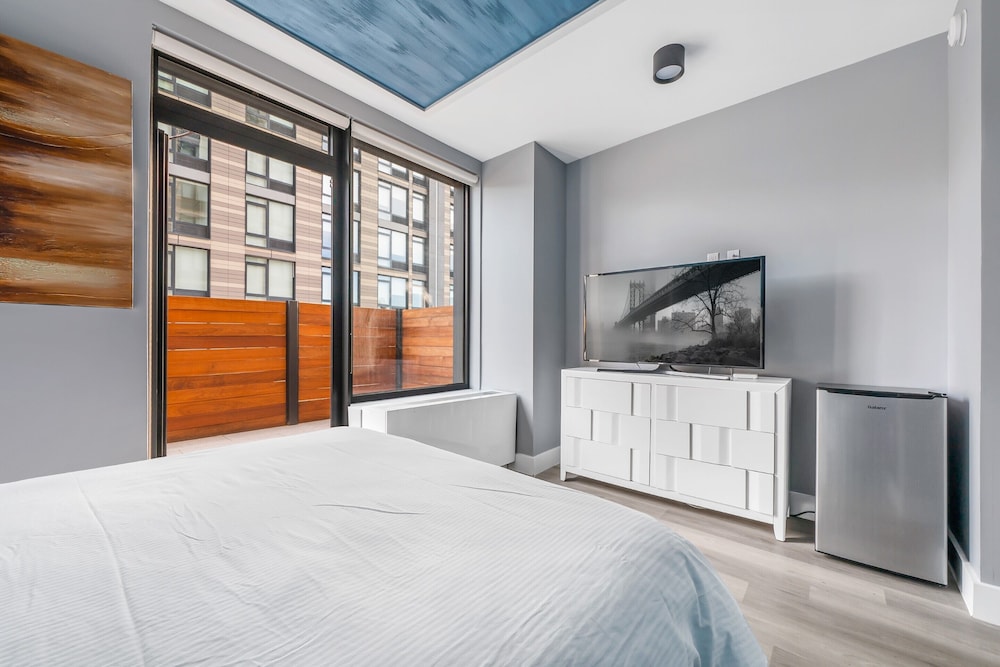 Global Luxury Suites at The Arches - photo 38