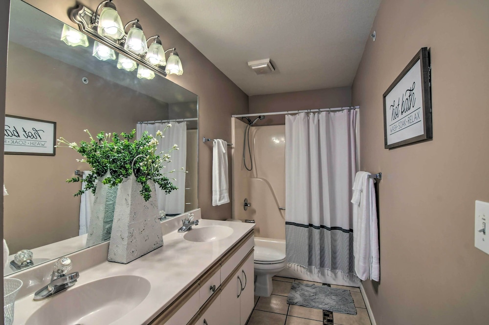 Modern Resort Condo about 3 Mi to Branson Landing - photo 5