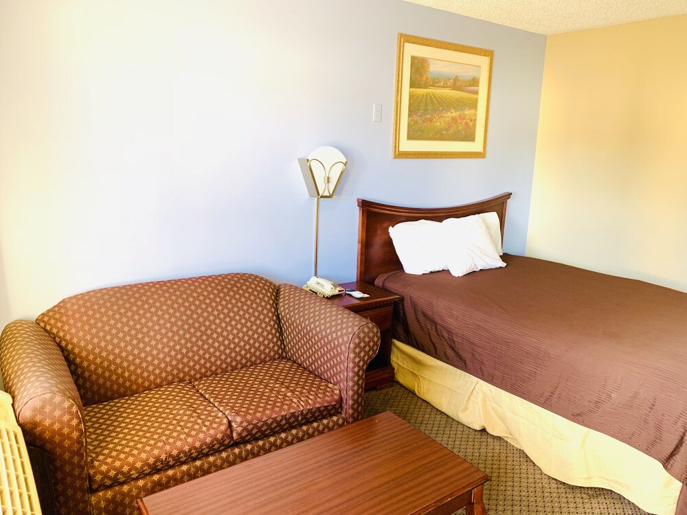 Mallard Inn - photo 13