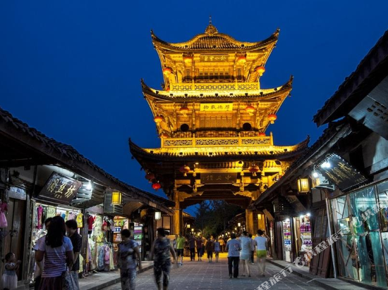 Langqing theme hotel - carbon neutral hotel in Langzhong
